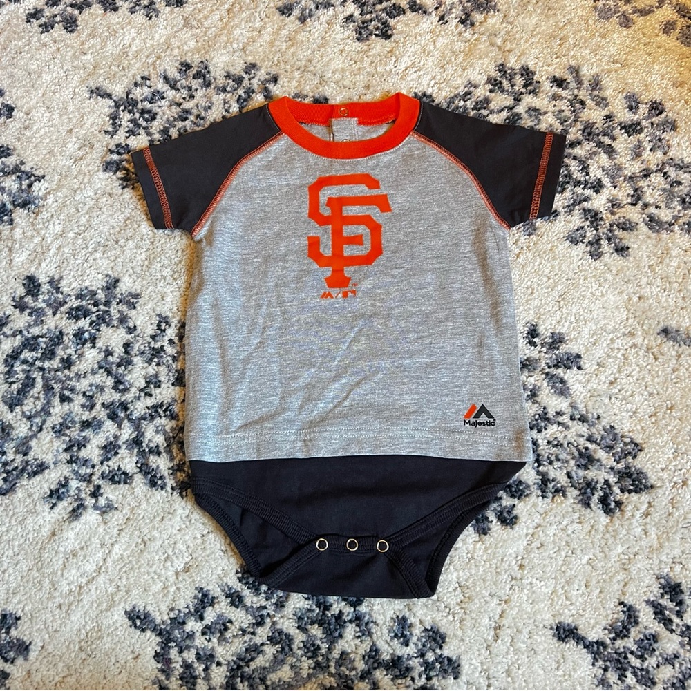 ⚾️San Francisco Giants MLB, onesie, 24 months